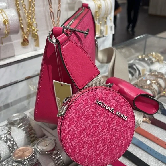 Michael Kors Jet Set Signature Logo Crossbody Bag with Case for Apple AirPods P - Picture 7 of 16